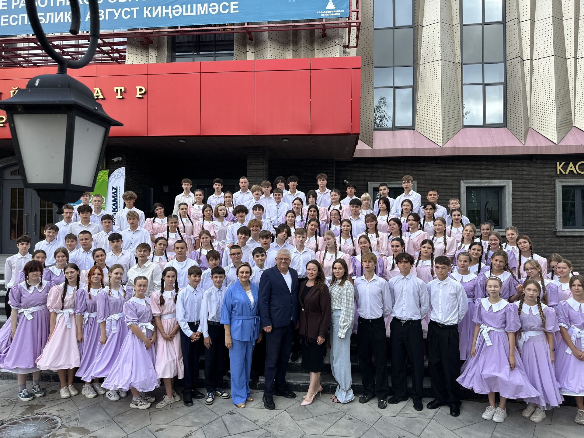 «Образование перестало быть передачей знаний»: педагогическая конференция в Челнах