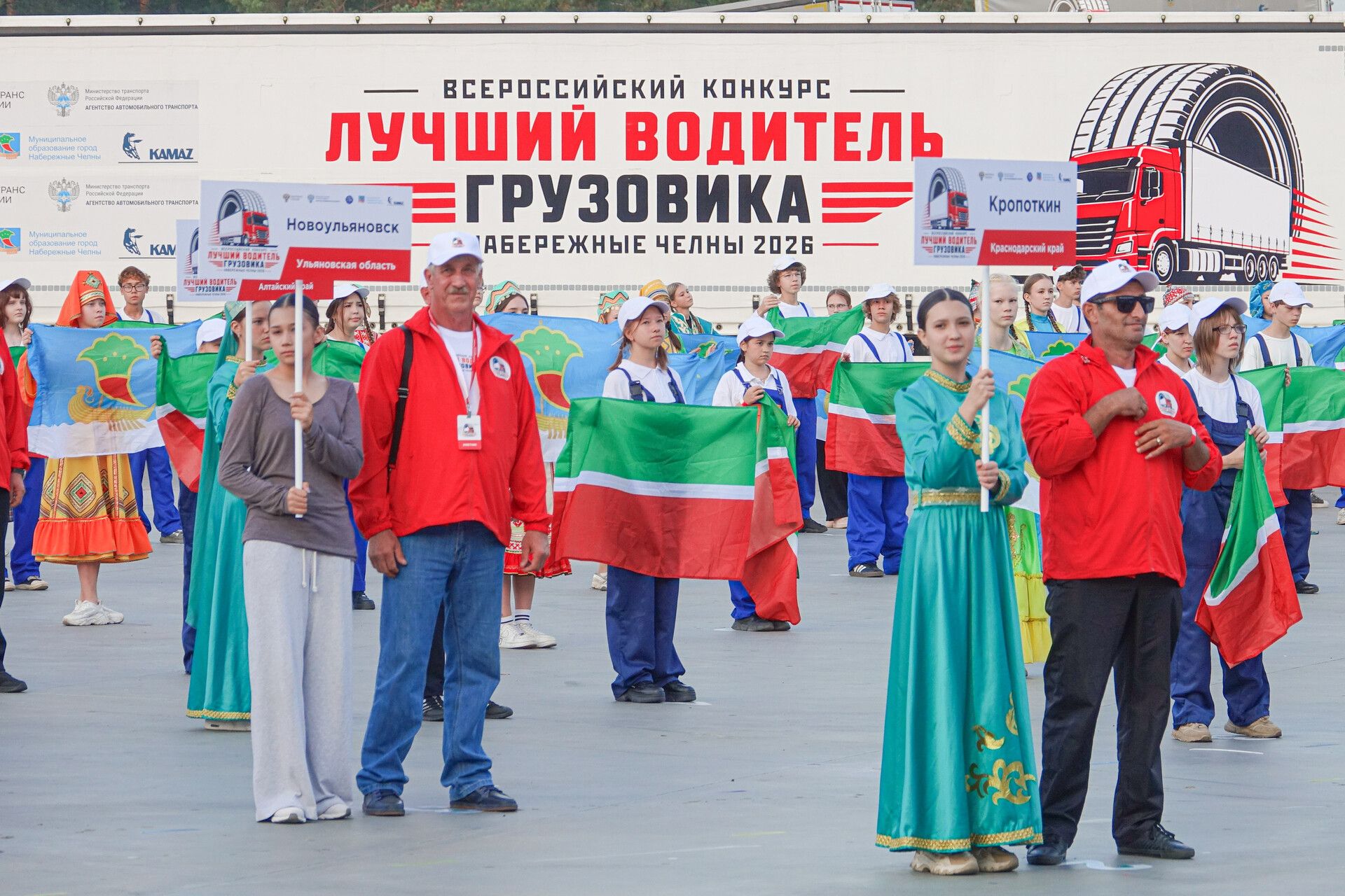 Женщины впервые поборются за звание лучшего водителя грузовика в Челнах