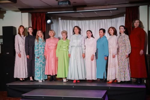 В Челнах прошел показ моды авторских платьев дизайнера Лилии Абдуллиной
