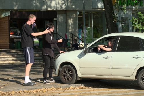 «Стучать у нас было западло»: готовы ли челнинцы жаловаться на нарушителей за рулем