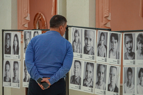 Челнинец продал Мерседес С-класса, чтобы помочь приемным детям