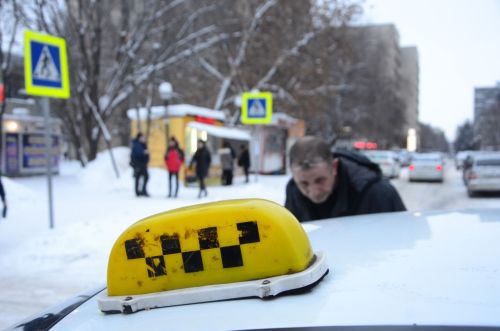 В Челнах поездки на такси оказались дороже, чем в Казани