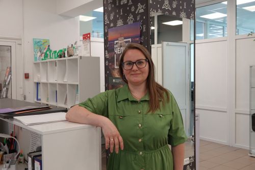 Днем – запчасти, вечером – театр: бизнесвумен из Челнов вышла на сцену «Синей птицы»