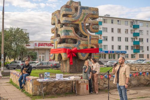 В Набережных Челнах после реставрации открыли скульптуру «Метеорит»