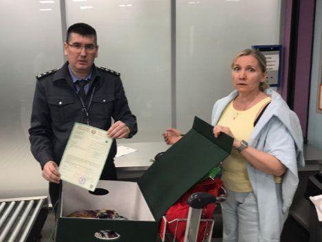 Через аэропорт Казани пассажир из Узбекистана провез 45 килограмм фруктов и орехов Через аэропорт Казани пассажир из Узбекистана провез 45 килограмм фруктов и орехов