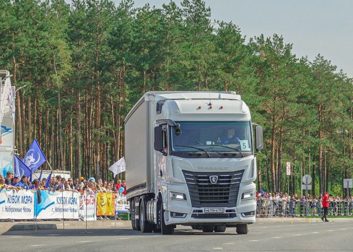 «КАМАЗ» увеличил долю на рынке тяжелых грузовиков во всех сегментах
