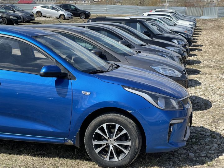 Продажи автомобилей в Набережных Челнах снизились на четверть