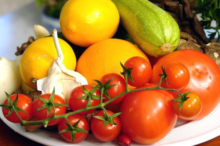 Какие подгнившие фрукты и овощи можно есть