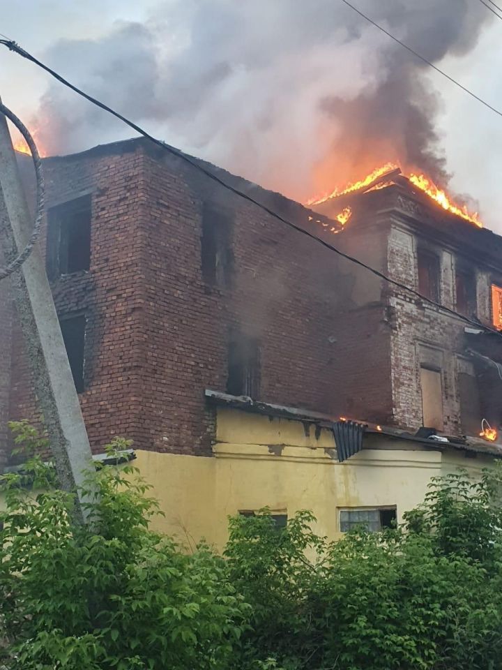 В Татарстане сгорел объект культурного наследия, построенный в начале 20 века