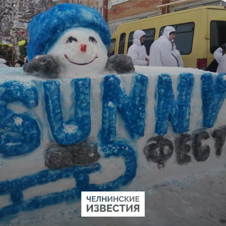 С горы верхом на нефтекачалке: в Татарстане прошел фестиваль креативных санок