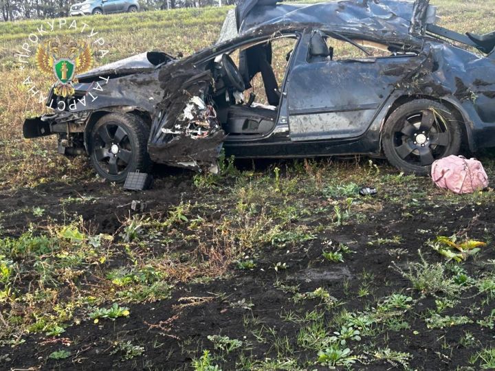 В Татарстане  в аварии с перевертышем погибли три человека