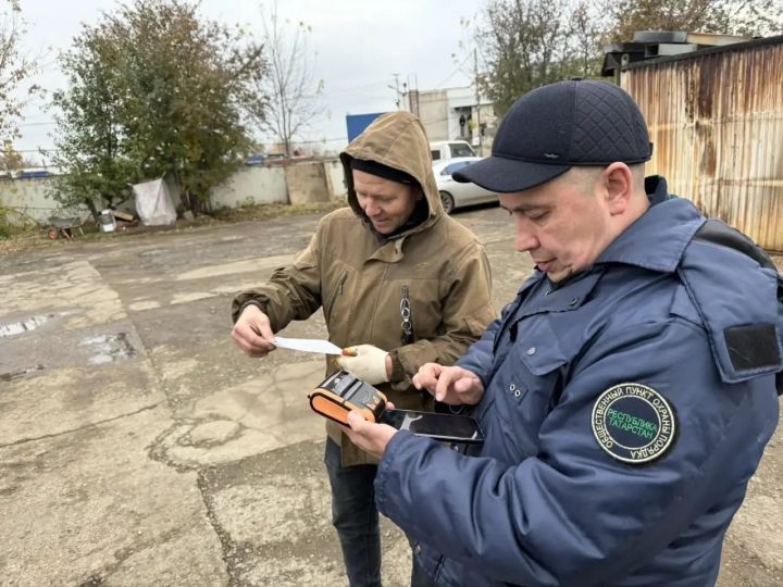 В Челнах с объявлениями на столбах будет бороться «Ангел»
