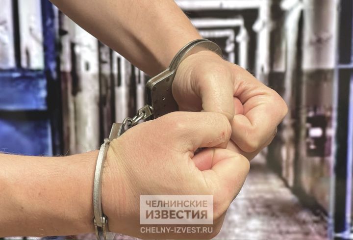 Суд отправил в СИЗО банду, год вымогавшую 7,4 млн рублей