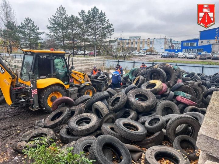 Дорожники рассказали, куда можно сдать старые шины в Челнах