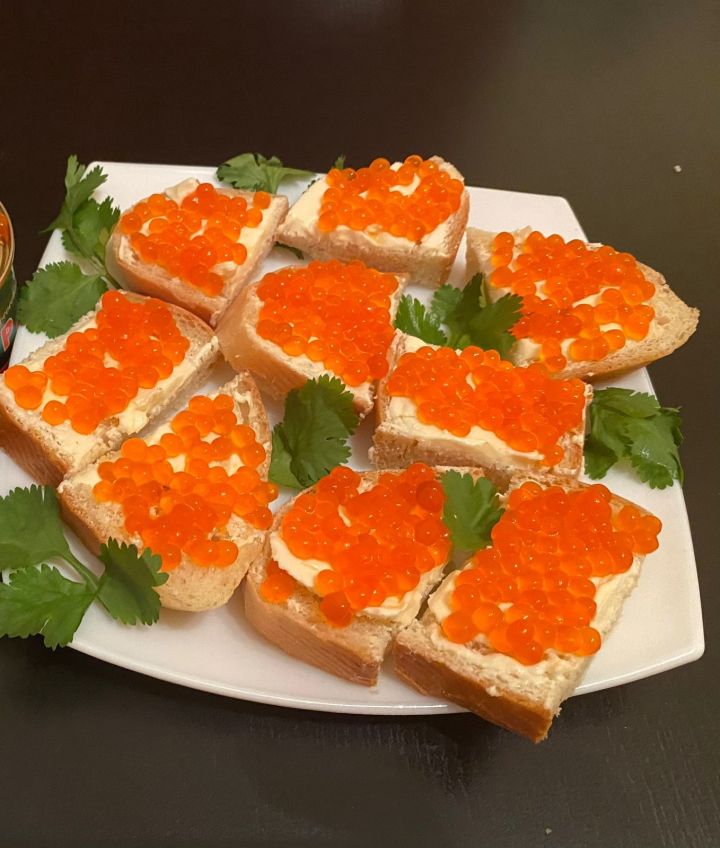 Эксперт: красная икра подорожает к Новому году на 5-10%