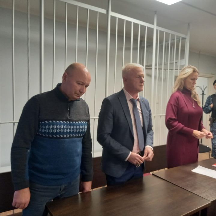 Держался за сердце: экс-главе Тукаевского района вынесли реальный срок