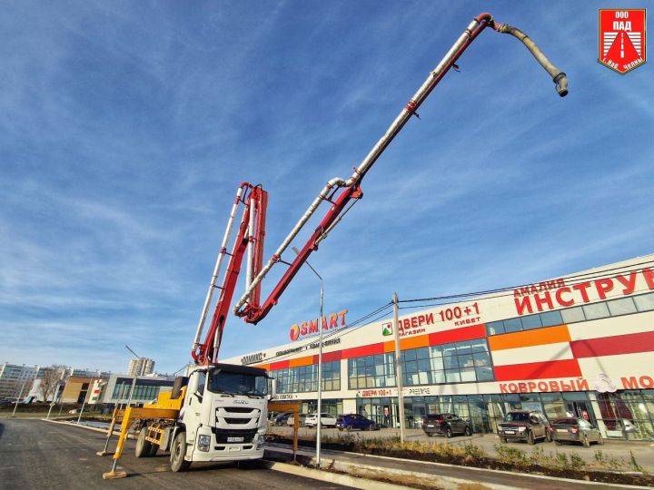 Дорожники Челнов приступили к укладке тротуара-смычки на первой дороге