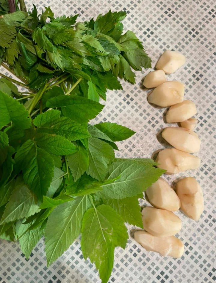 Витамины к обеду: салат из  топинамбура