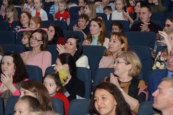 Челнинских зрителей приглашают на трагикомедию «Вий», балет и классику