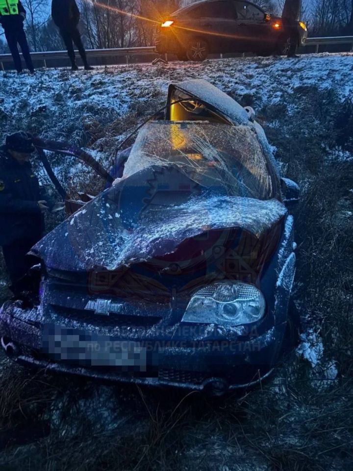 Два человека погибли в лобовом столкновении на трассе в Нижнекамском районе