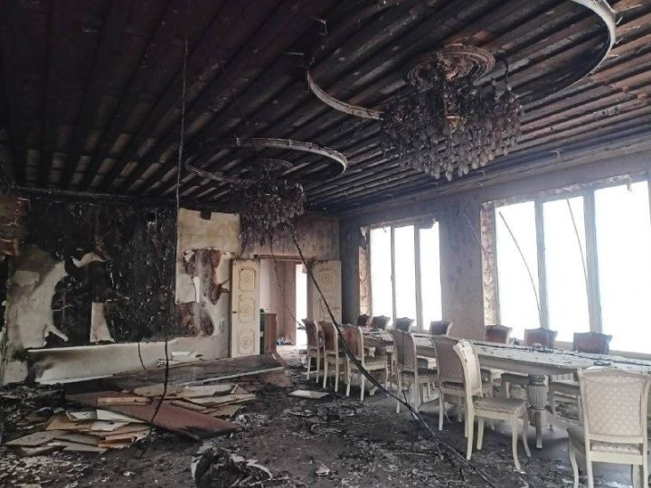 Под Челнами гостевой дом «под ключ» стал добычей огня