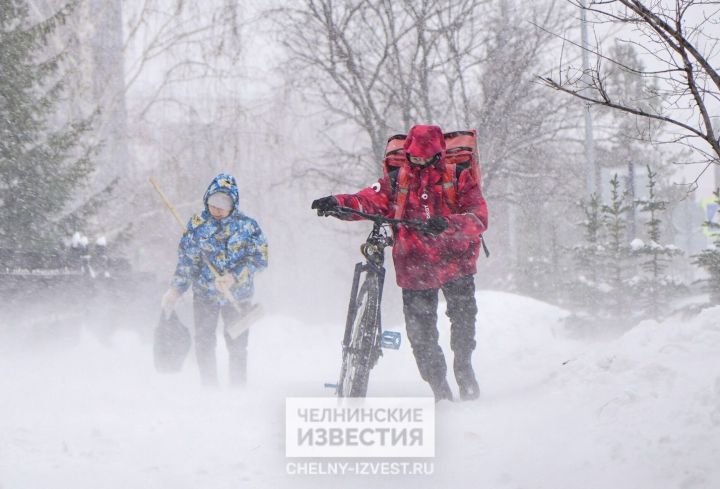 Под ногами — каша, а в лицо — метель: Татарстан завалит снегом