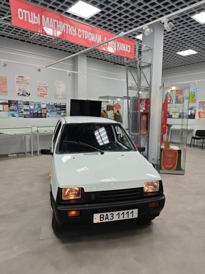 Ветераны ЗМА купили вскладчину «Оку» для музея Челнов