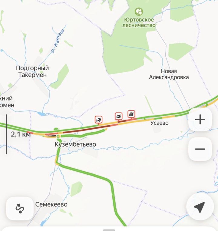 В Татарстане на трассе под Мензелинском в метель столкнулись несколько фур