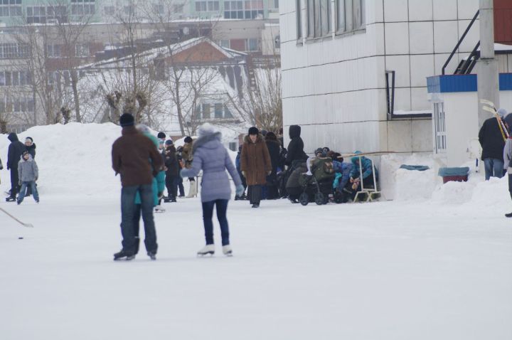 На заливку катка уходит около двух недель: когда откроется «Медео» в Челнах