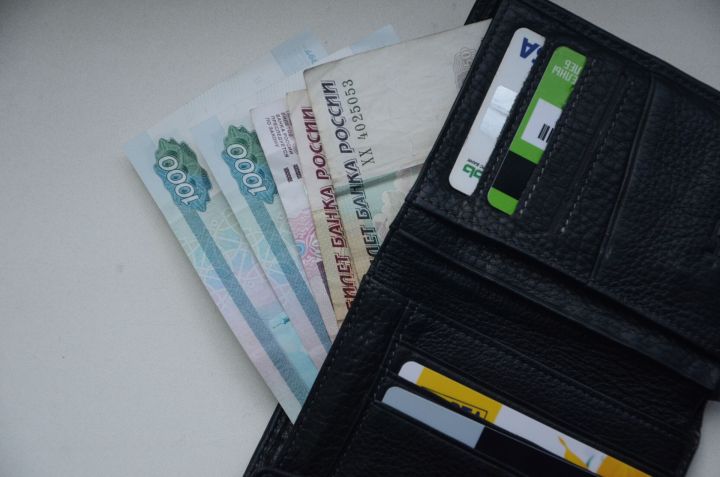 В Челнах при трудоустройстве предлагают зарплату в 250 тысяч рублей