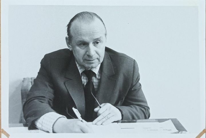 В Челнах умер экс-директор школы №1 Юрий Корнев