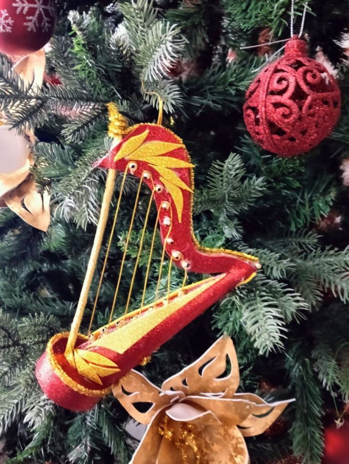 Елочный оркестр Елены Архиповой: как бухгалтер создает новогодние игрушки