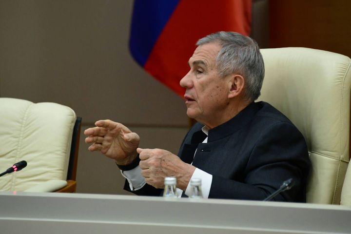 «Без федералов не осилить»: Минниханов – о главном подарке Челнам к юбилею