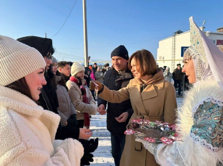 В Тукаевском районе отметили новоселье медики и сироты