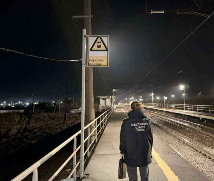 В Татарстане два человека погибли под колесами поезда