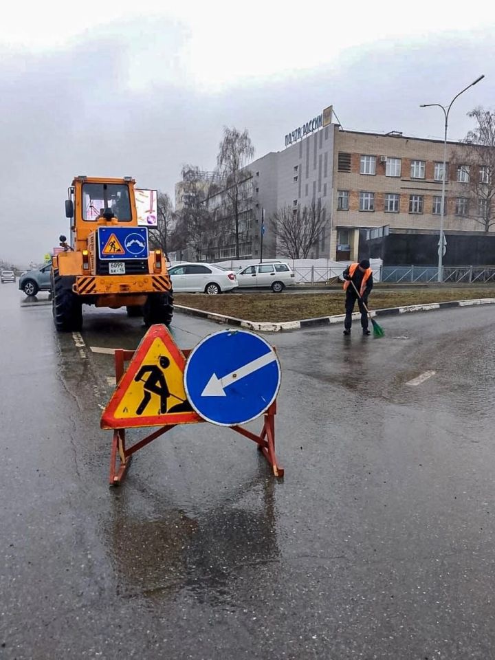 В ПАДе челнинцам объяснили, почему моют дороги в дождь В ПАДе челнинцам объяснили, почему моют дороги в дождь
