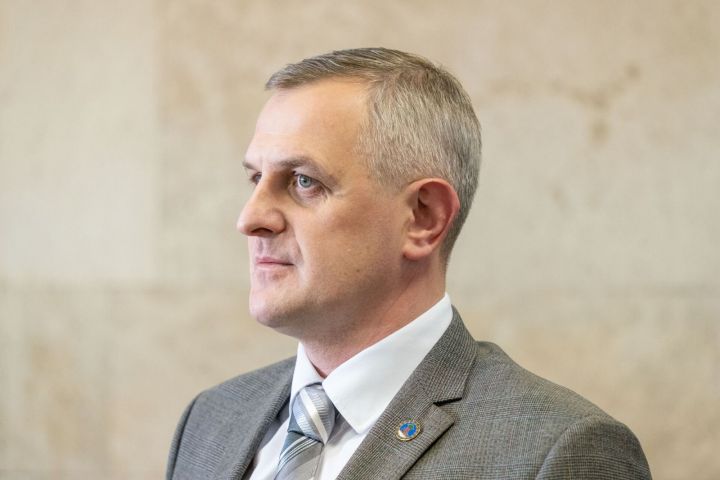 Пригласили на КАМАЗ: Илья Зуев покинул администрацию Челнов Пригласили на КАМАЗ: Илья Зуев покинул администрацию Челнов