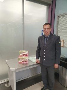 В аэропорту Казани у пассажиров из Узбекистана изъяли более 5 килограмм черешни В аэропорту Казани у пассажиров из Узбекистана изъяли более 5 килограмм черешни