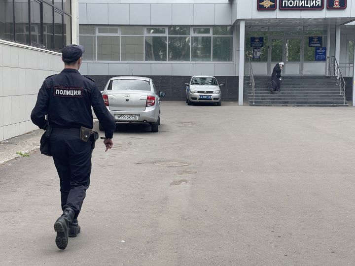 В Челнах ищут мужчину, который преследовал девятилетнюю девочку