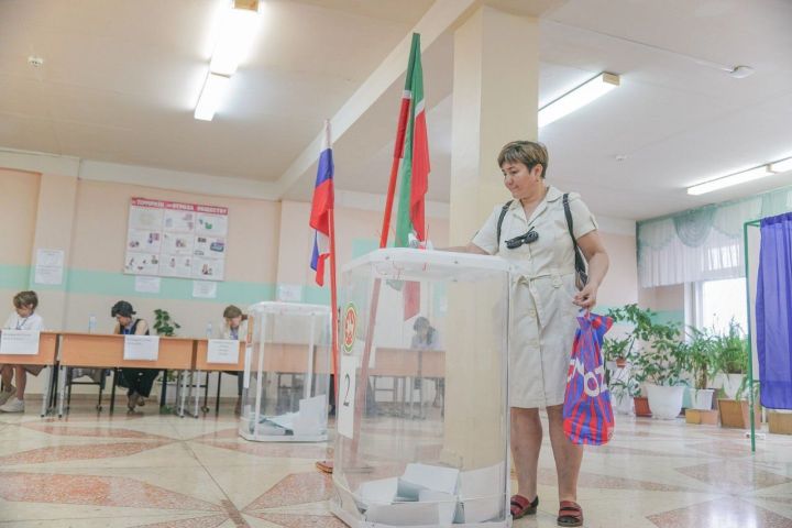 В Челнах открылись 173 избирательных участка