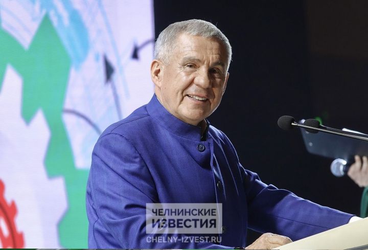 Рустам Минниханов поздравил камазовцев с Днем машиностроителя