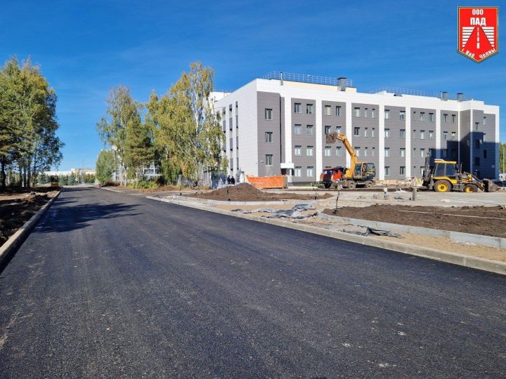 В Челнах проложили подъездную дорогу к строящемуся зданию уголовного суда