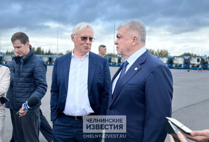 «При нашей жизни»: Магдеев сказал, когда в Челнах появятся электробусы «При нашей жизни»: Магдеев сказал, когда в Челнах появятся электробусы