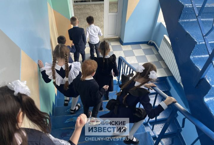 Стало известно расписание школьных каникул в 2025-2026 году Стало известно расписание школьных каникул в 2025-2026 году