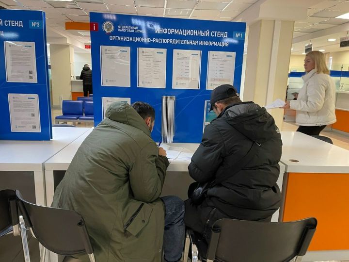 В ФНС рассказали о льготах по транспортному налогу для участников СВО и их семей