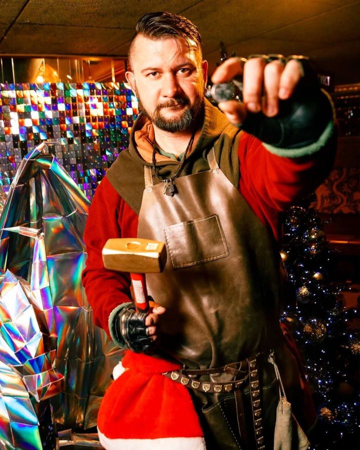 Казанский мастер отчеканит юбилейные монеты для Челнов