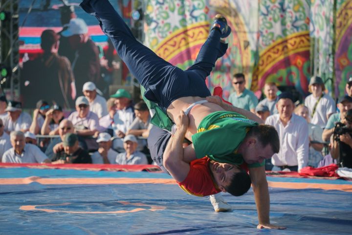 В Челнах разыграют путевку в хадж среди участников турнира по куреш