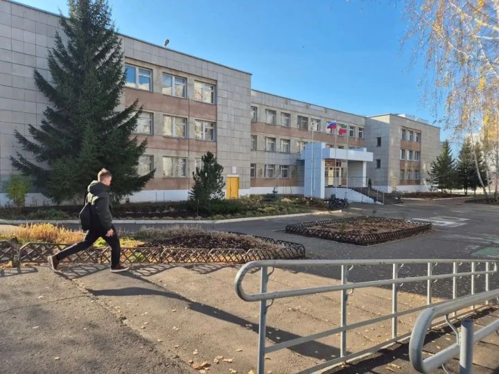 История с перцовым баллончиком в школе Челнов дошла до Екатерины Мизулиной