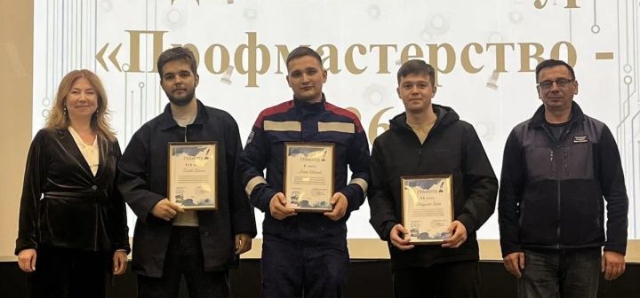 40 работников Завода двигателей КАМАЗа проверили силы в конкурсе мастерства