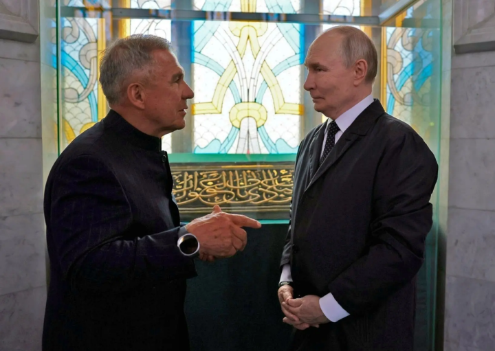 Президент Путин получил поздравление от Минниханова